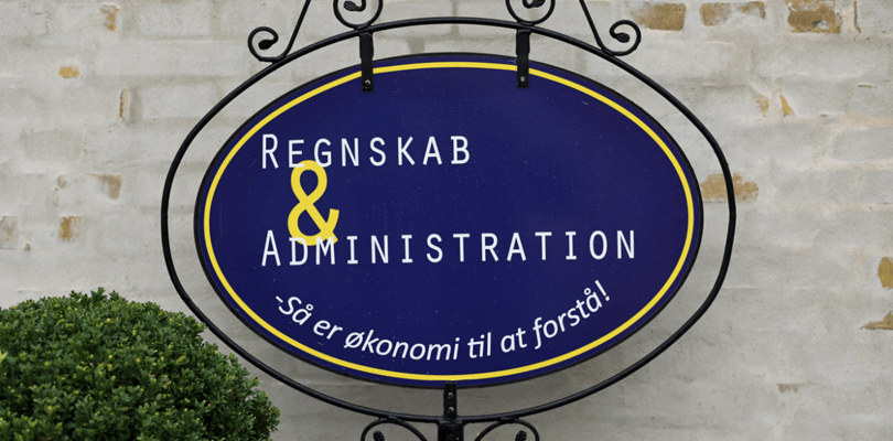 Vi hjælper dig med regnskab, budgetter, administration og revision - Brenderup
